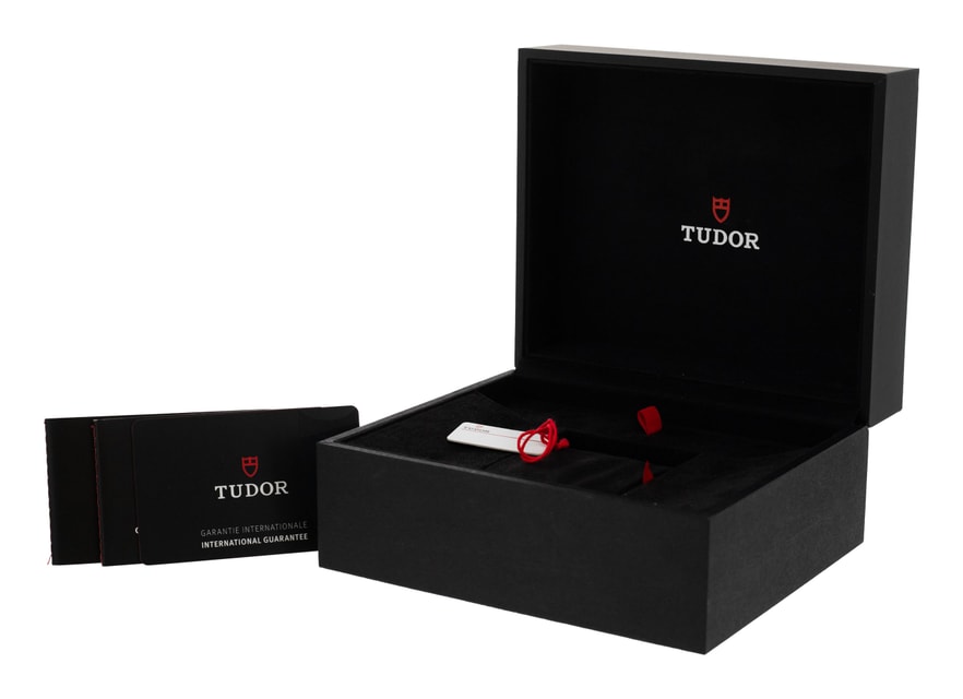 Tudor Black Bay Pro M79470-0003 Image 4